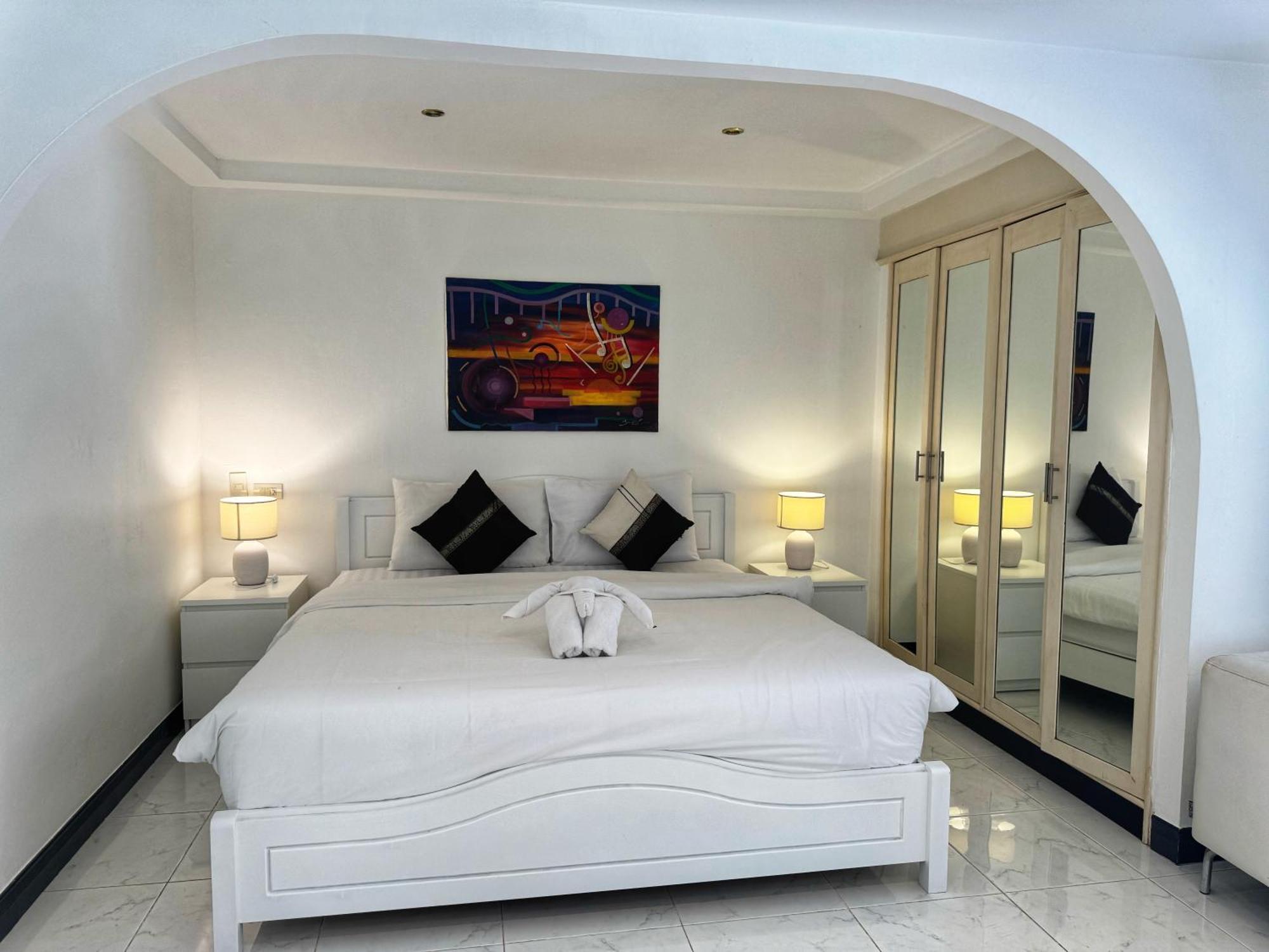 Serenity Lakeside Resort Kathu Dış mekan fotoğraf